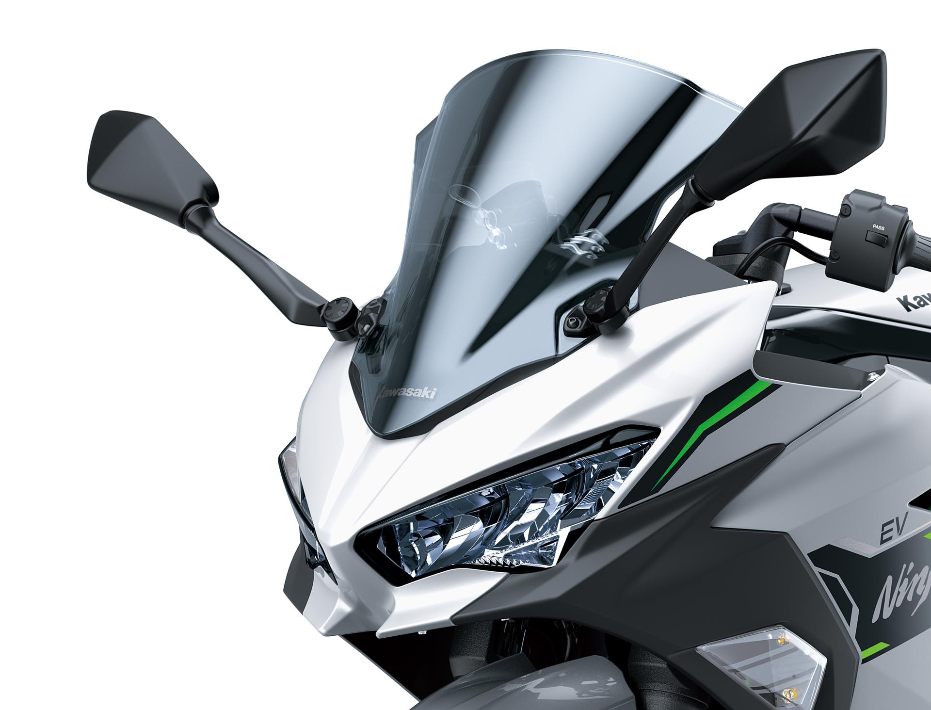 Viseira escurecida (Ninja e-1)