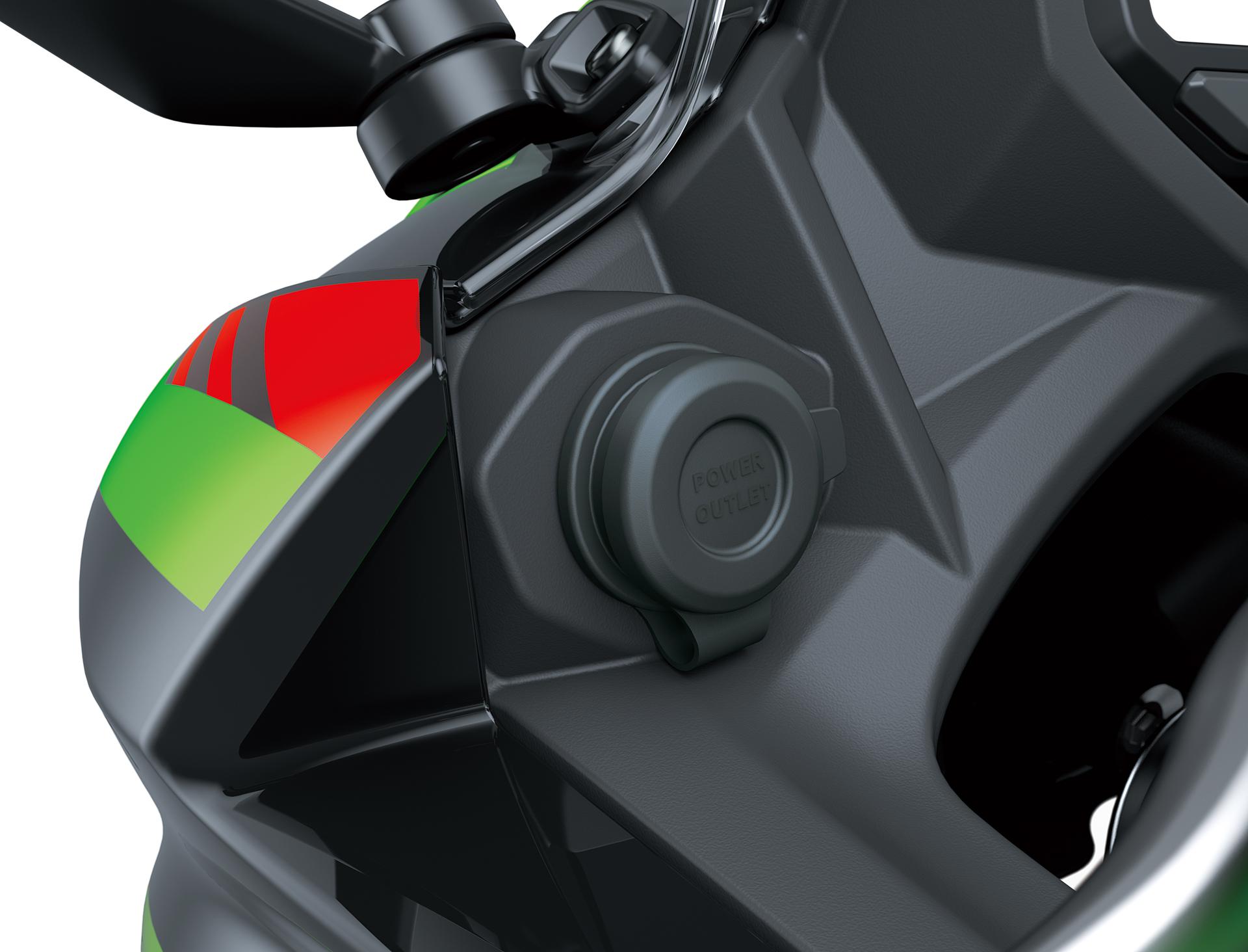 Tomada de 12V DC (Ninja 650)