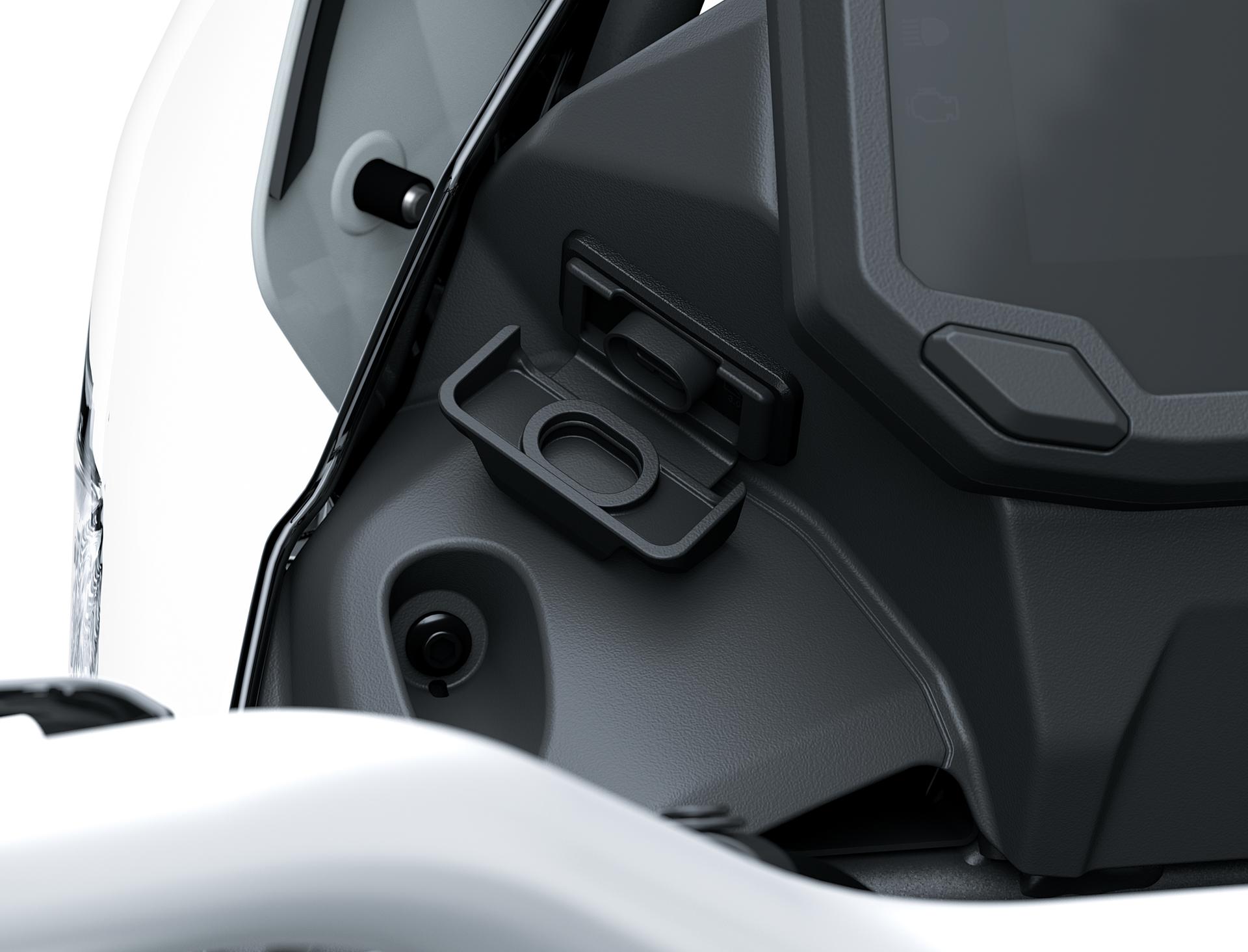 Tomada USB-C (KLE500/SE)